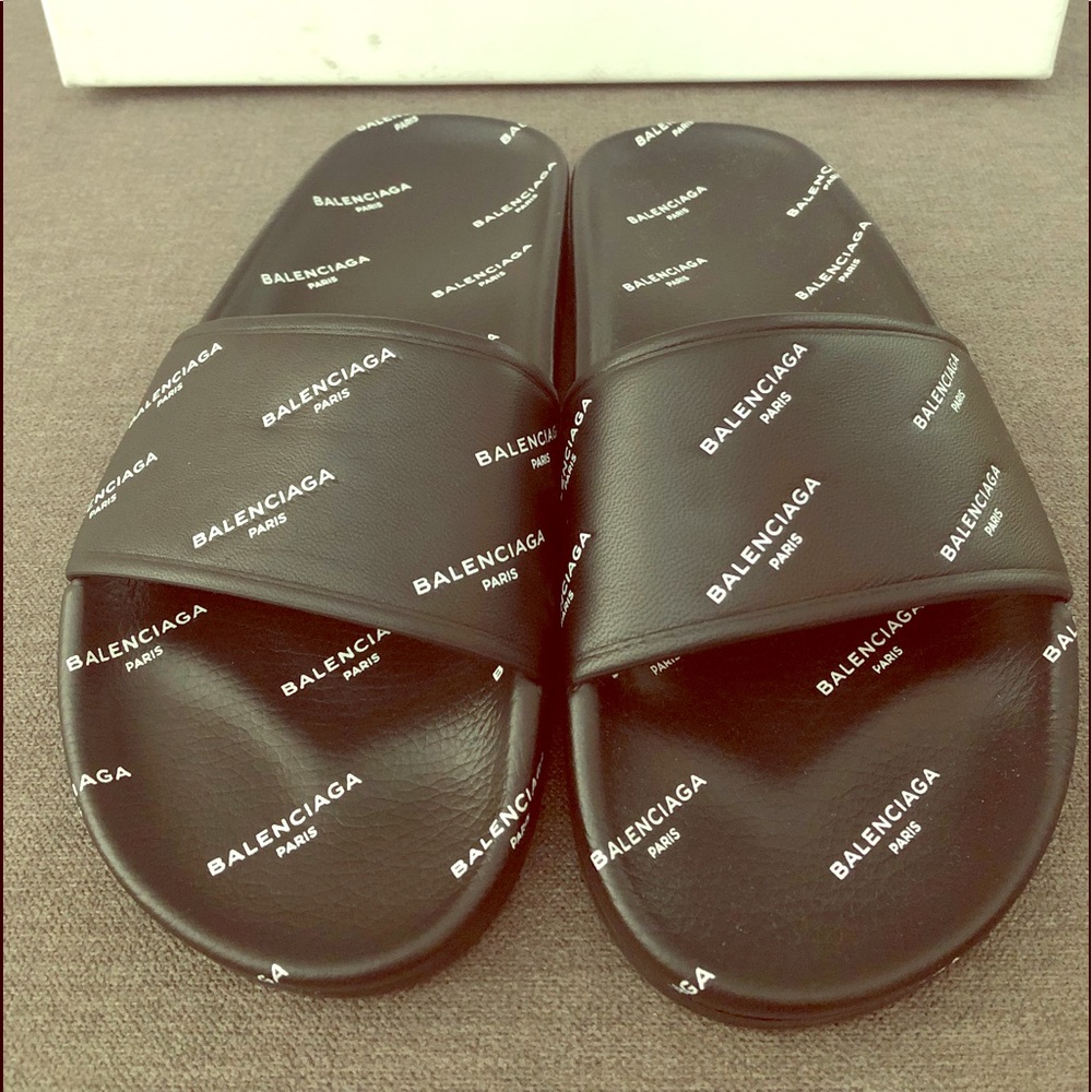 Balenciaga printed logo slides